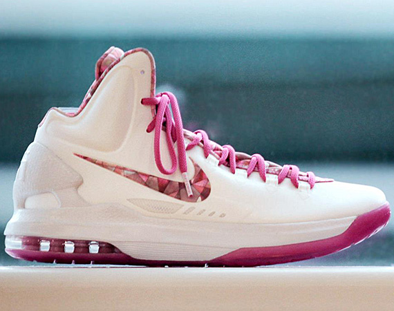 KD V "Aunt Pearl" Drops 3/23 for $135