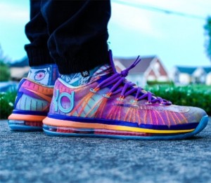 KD 6 Elite EYBL on foot