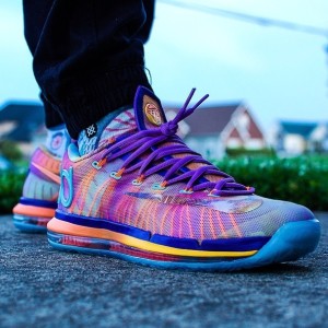 KD 6 Elite EYBL on foot