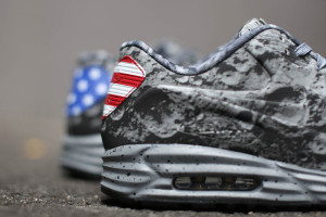 Nike Air Max Lunar90 Moon Landing