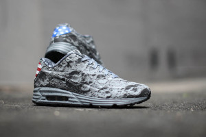 Nike Air Max Lunar90 Moon Landing