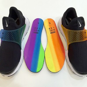 Nike #BeTrue Rainbow Sock Dart