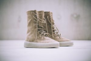 yeezy crepe boot KM1011