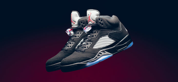 A few sizes of the Jordan Retro 5 OG Metallic Silver are available