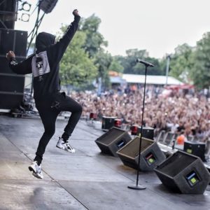 Future debuting the Reebok Instapump Fury "Overbranded" on stage