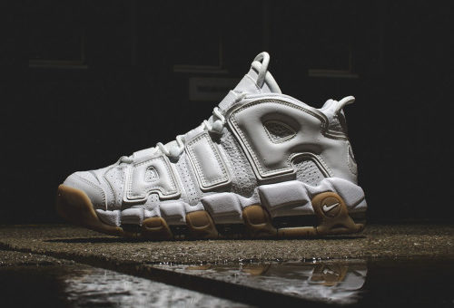 Near FSR of the Nike Air More Uptempo White-Gum