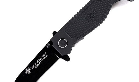 2 Pack Smith & Wesson Tactical Knives for $15 with Free Shipping
