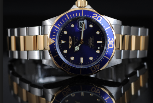 Step up your fashion with steep discounts on watches