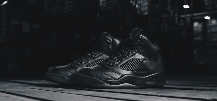 Jordan Retro 5 Premium Triple Black Links